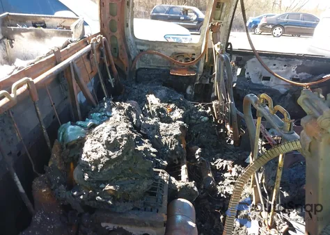 2001 Chevrolet Silverado 1500 Ls from USA, damaged, VIN 2GCEC19V611308488